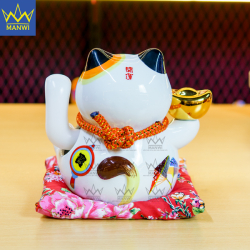 Mèo Thần Tài Chiêu Tài Thỏi Vàng