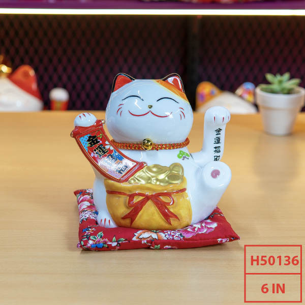 Mèo Thần Tài Đong Đầy